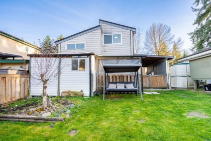 Swimming Pool Photo of 13941 80a Avenue, Surrey, BC