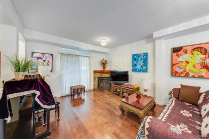 Kitchen Photo of 6 15237 36 Avenue, Surrey, BC