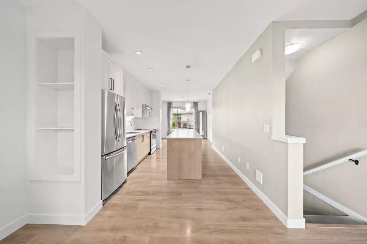 Dining Area Photo of 36 1708 King George Boulevard, Surrey, BC