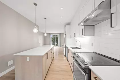 36 1708 King George Boulevard, Surrey, BC, Surrey — Townhouse for sale