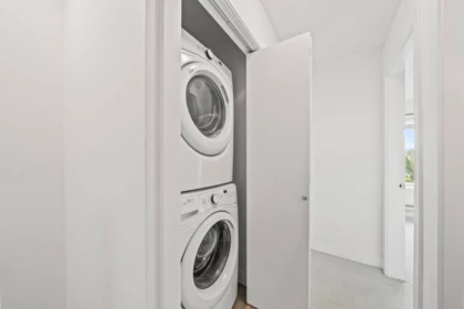 Mudroom Photo of 36 1708 King George Boulevard, Surrey, BC