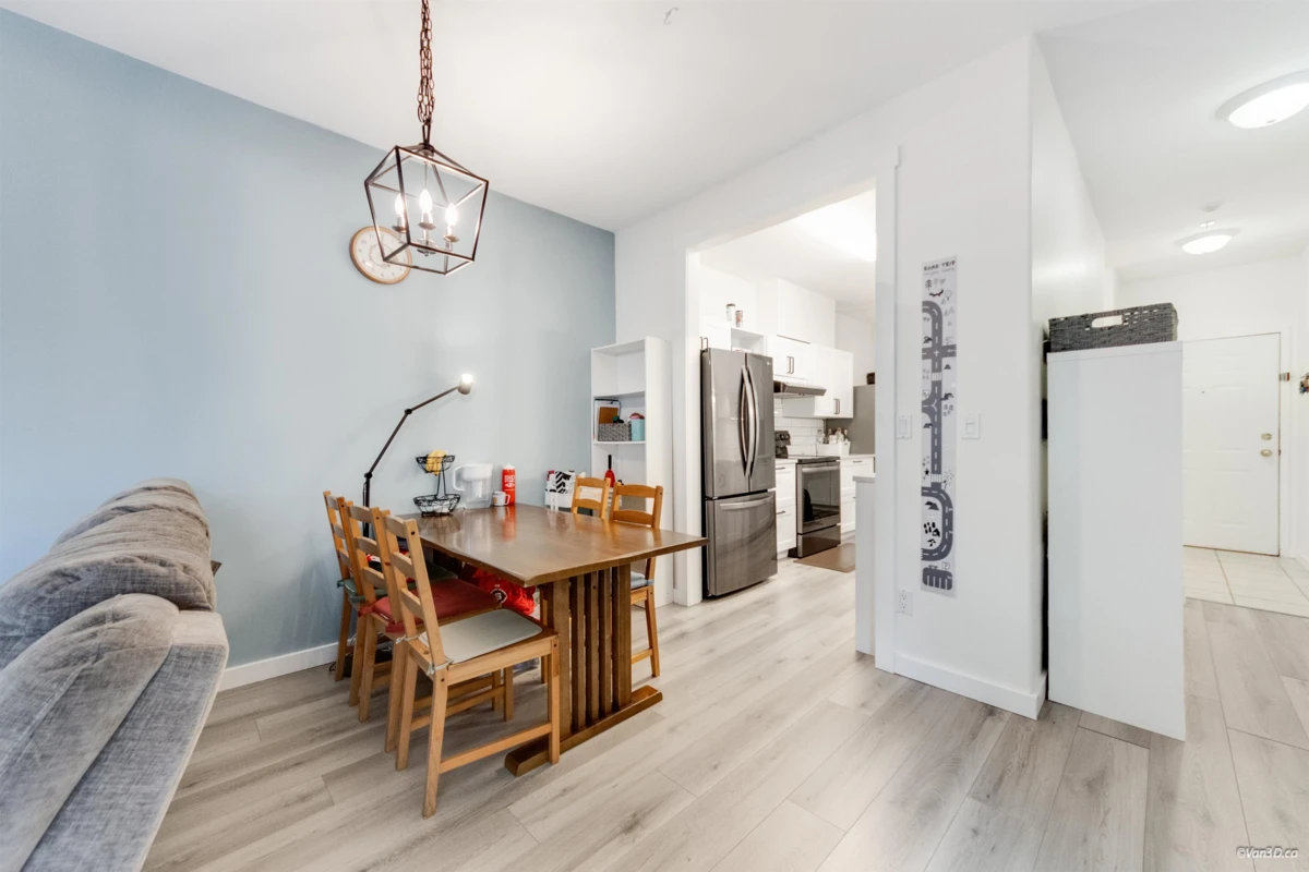 Dining Area Photo of 111 8976 208 Street, Langley, BC