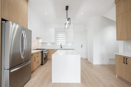 Kitchen Island Photo of 102 957 Edgar Avenue, Coquitlam, BC