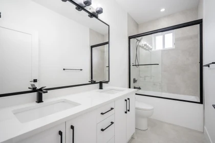 Laundry Room Photo of 102 957 Edgar Avenue, Coquitlam, BC