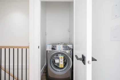 Mudroom Photo of 102 957 Edgar Avenue, Coquitlam, BC