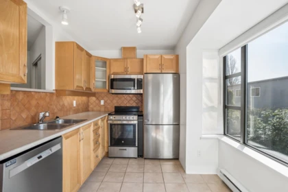 Breakfast Nook Photo of 305 2119 Yew Street, Vancouver, BC