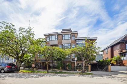Loft / Bonus Room Photo of 305 2119 Yew Street, Vancouver, BC
