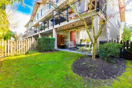 Outdoor Deck Photo of 6 20966 77a Avenue, Langley, BC