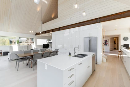 Breakfast Nook Photo of 9111 Riverside Drive, Whistler, BC