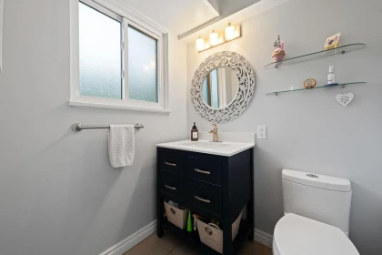 Basement Recreation Room Photo of 10671 Westside Drive, Delta, BC