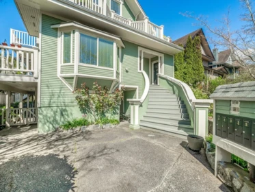 Backyard Photo of 6 335 W 13th Avenue, Vancouver, BC