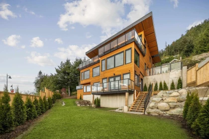 Community Amenities Photo (Clubhouse) of 35 Kelvin Grove Way, West Vancouver, BC