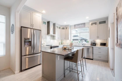 Breakfast Nook Photo of 24365 102a Avenue, Maple Ridge, BC