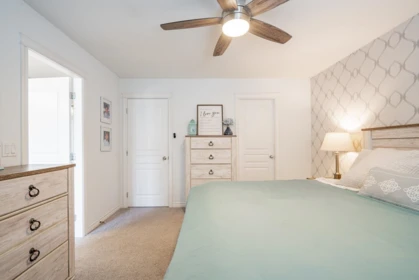 Powder Room Photo of 24365 102a Avenue, Maple Ridge, BC