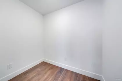 Entry Foyer Photo of 1608 4711 Hazel Street, Burnaby, BC