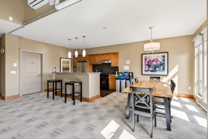 Garage Interior Photo of 315 3132 Dayanee Springs Boulevard, Coquitlam, BC