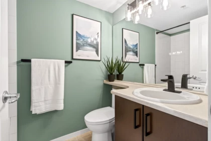 Mudroom Photo of 315 3132 Dayanee Springs Boulevard, Coquitlam, BC
