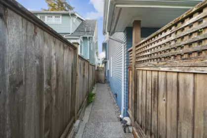 3174 W 3rd Avenue, Vancouver, BC, Vancouver — Half Duplex for sale