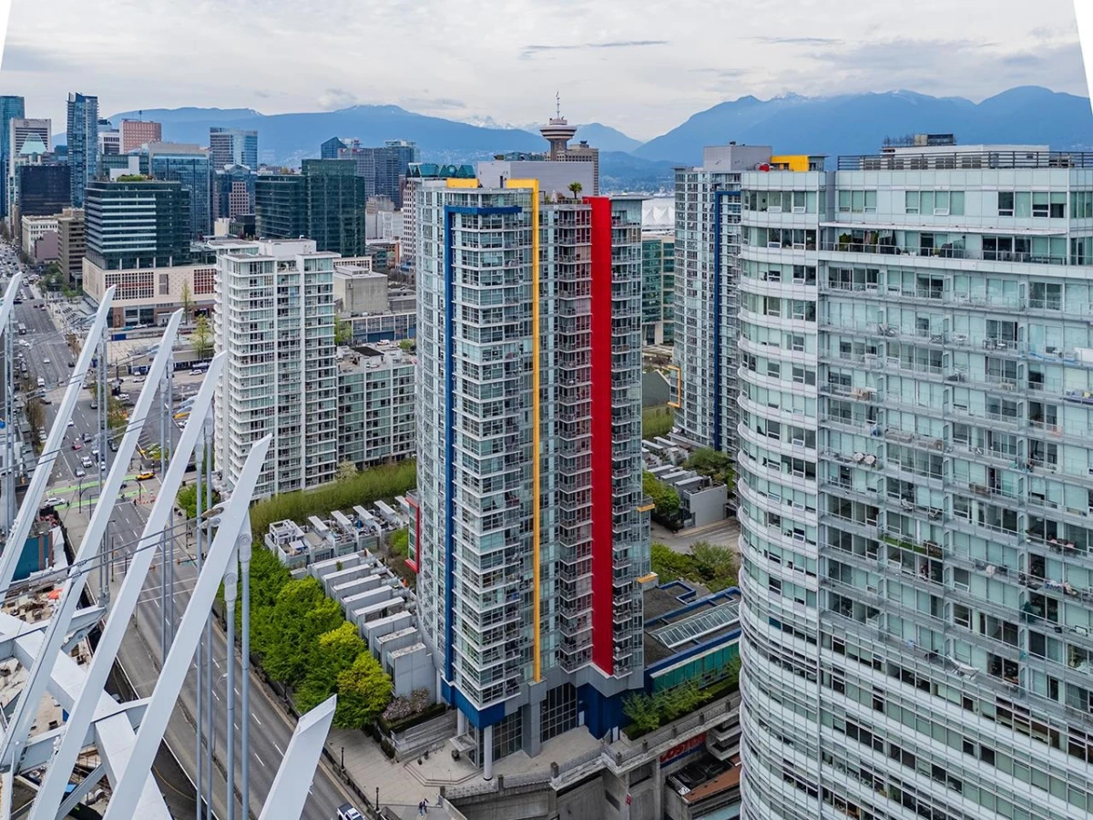 Exterior Rear Photo of 2609 111 W Georgia Street, Vancouver, BC