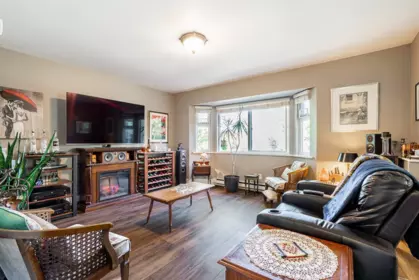 Breakfast Nook Photo of 20307 Ditton Street, Maple Ridge, BC