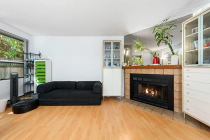 Kitchen Photo of 3 6771 Cooney Road, Richmond, BC