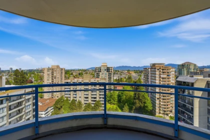 Breakfast Nook Photo of 1701 739 Princess Street, New Westminster, BC