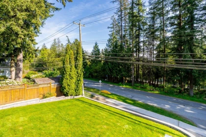 Guest Bathroom Photo of 11503 64 Avenue, Delta, BC