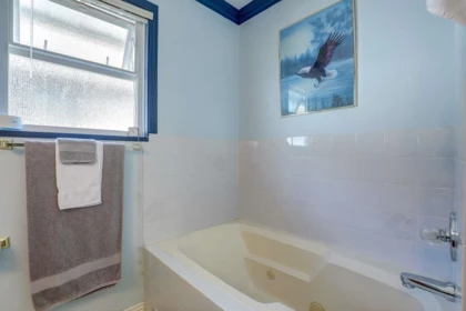 Bedroom 3 Photo of 7852 167a Street, Surrey, BC