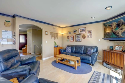 Kitchen Island Photo of 7852 167a Street, Surrey, BC