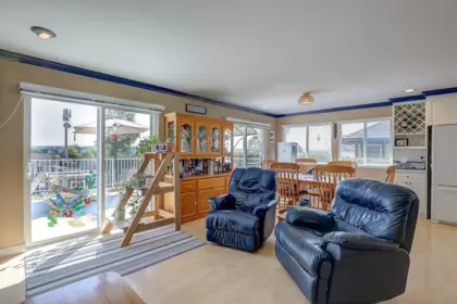 Kitchen Photo of 7852 167a Street, Surrey, BC