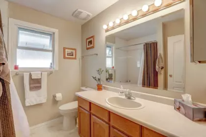 Powder Room Photo of 7852 167a Street, Surrey, BC