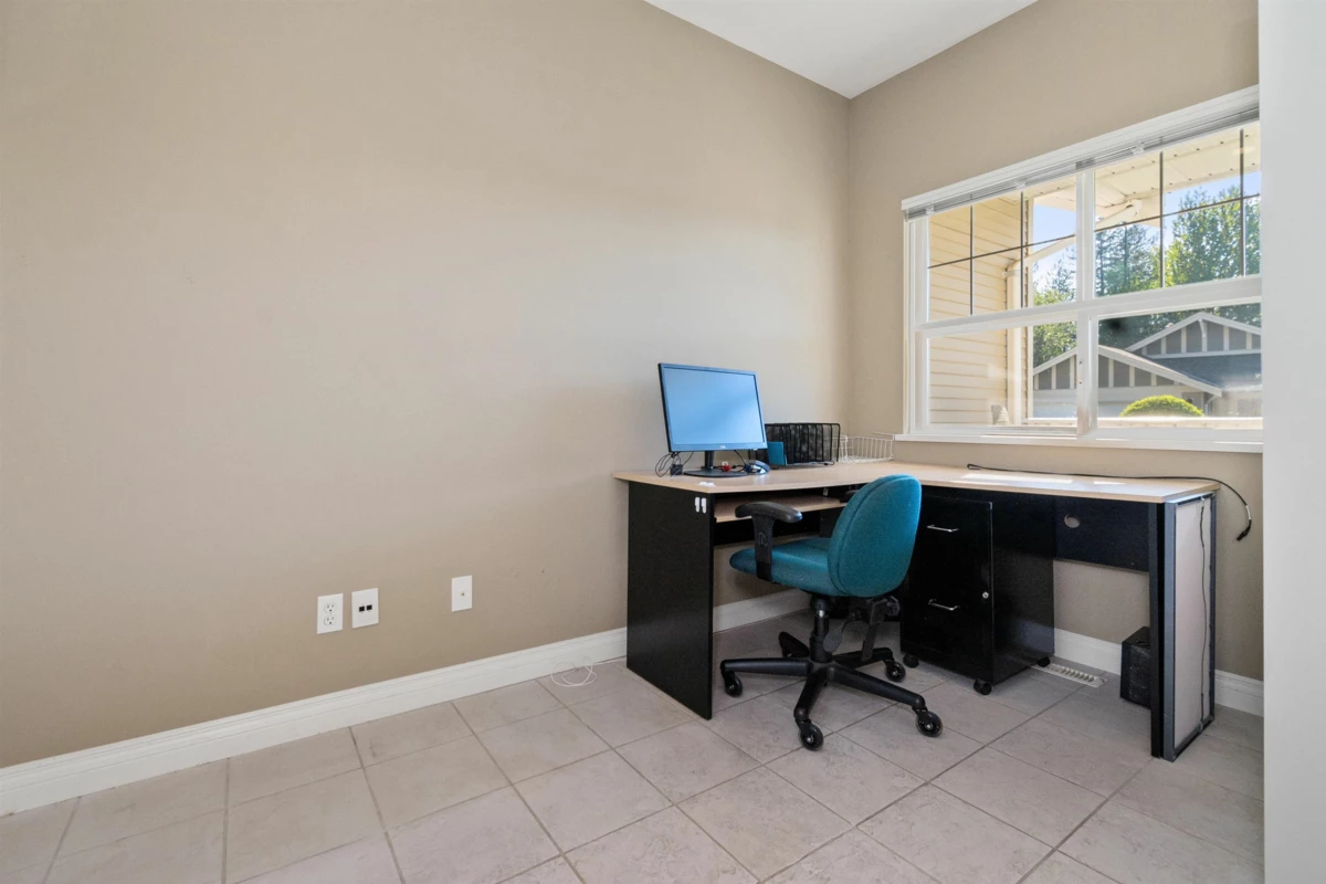 Family Room Photo of 35 5700 Jinkerson Road, Chilliwack, BC