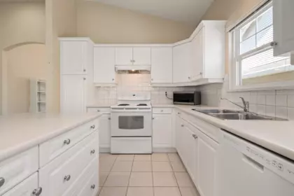 Guest Bathroom Photo of 35 5700 Jinkerson Road, Chilliwack, BC