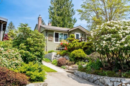 Fitness Center Photo Near 4360 Cliffmont Road, North Vancouver, BC