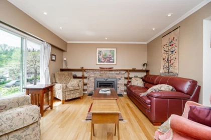 Kitchen Photo of 4360 Cliffmont Road, North Vancouver, BC