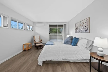 Hallway Photo of 169 16080 82 Avenue, Surrey, BC