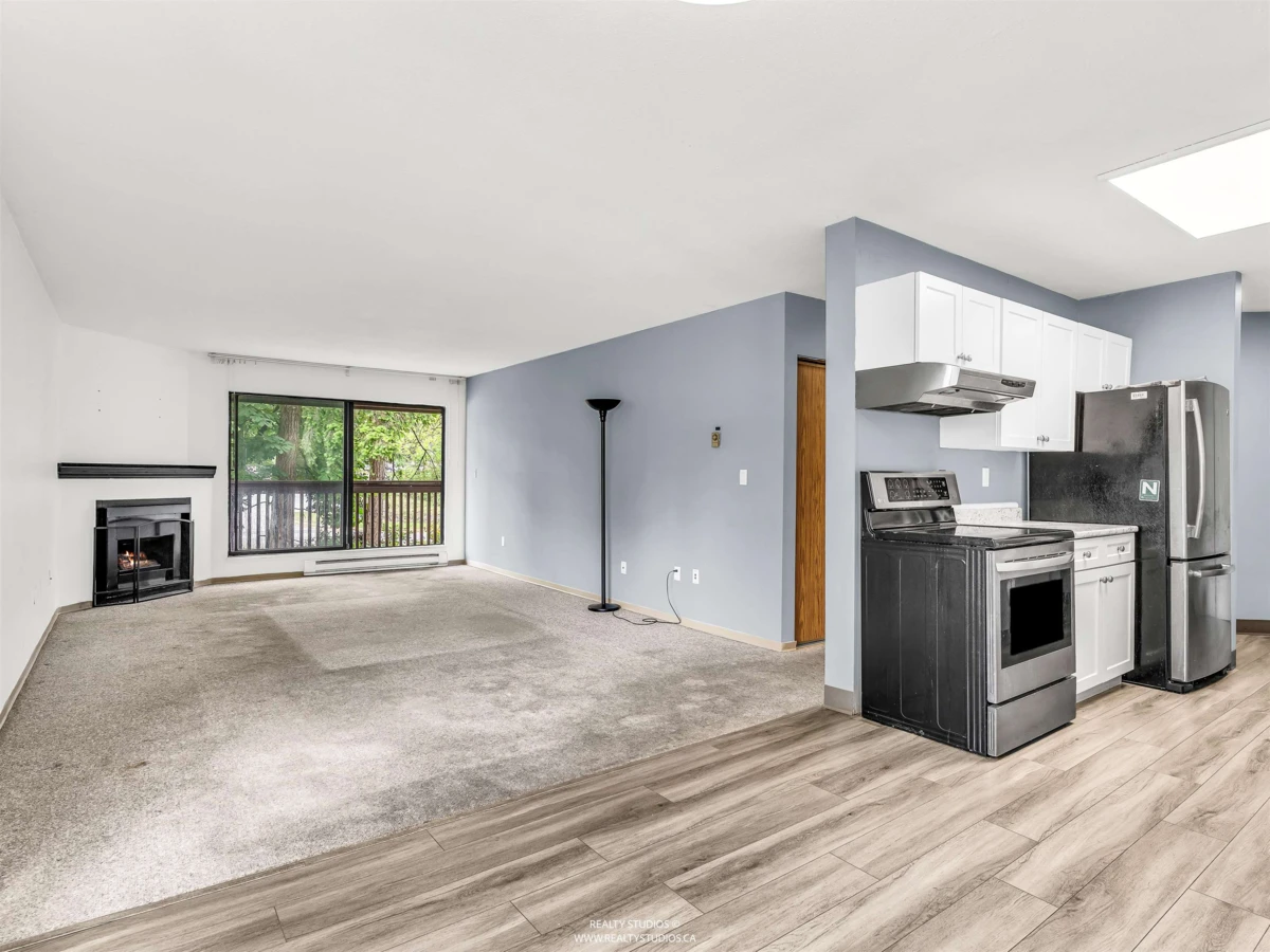 Dining Area Photo of 206 9682 134 Street, Surrey, BC
