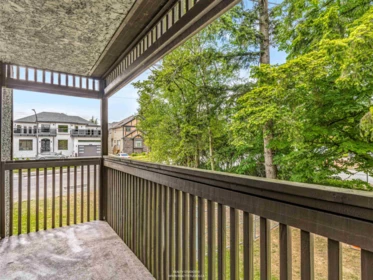 Front Yard Photo of 206 9682 134 Street, Surrey, BC