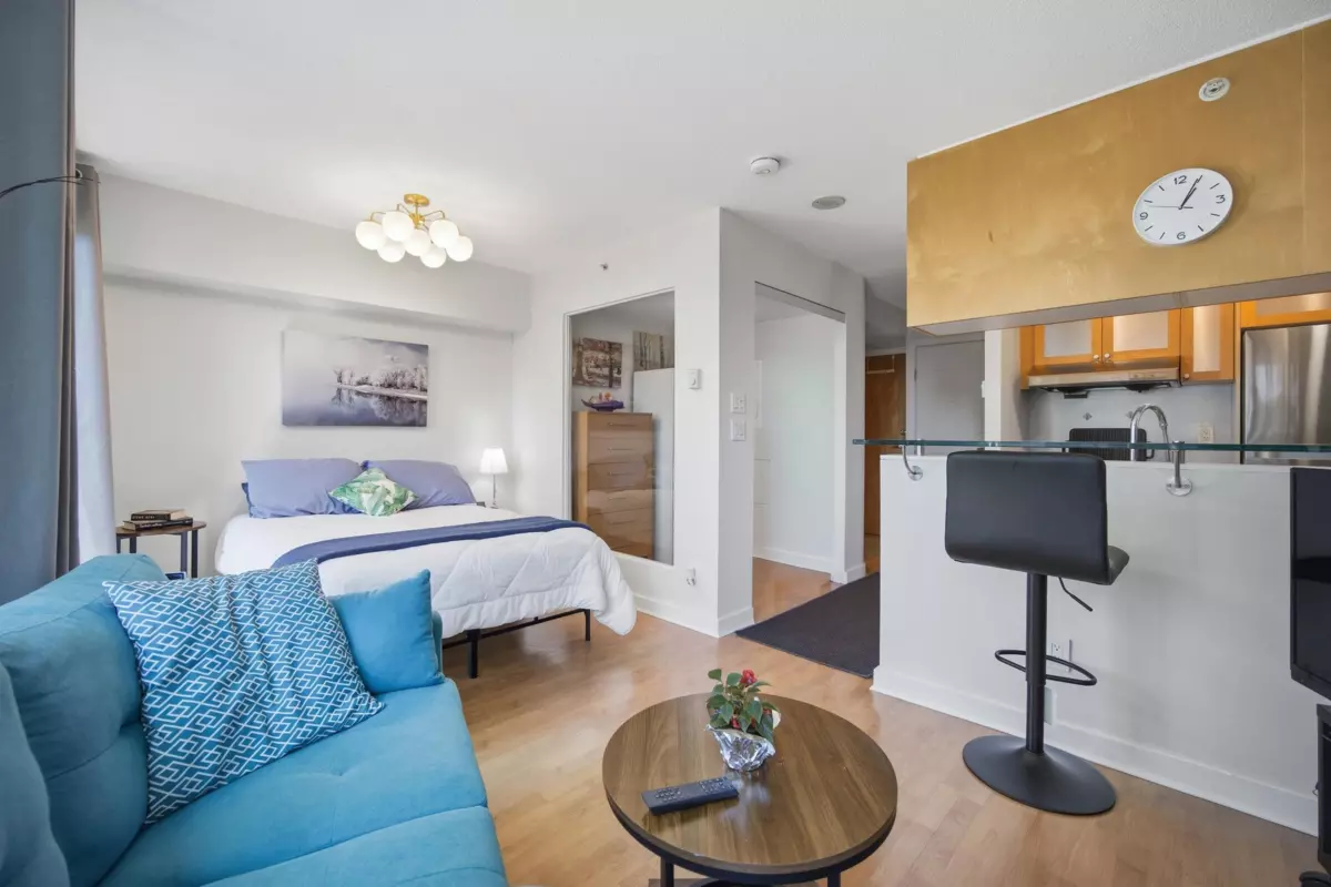 Living Room Photo of 706 1003 Burnaby Street, Vancouver, BC