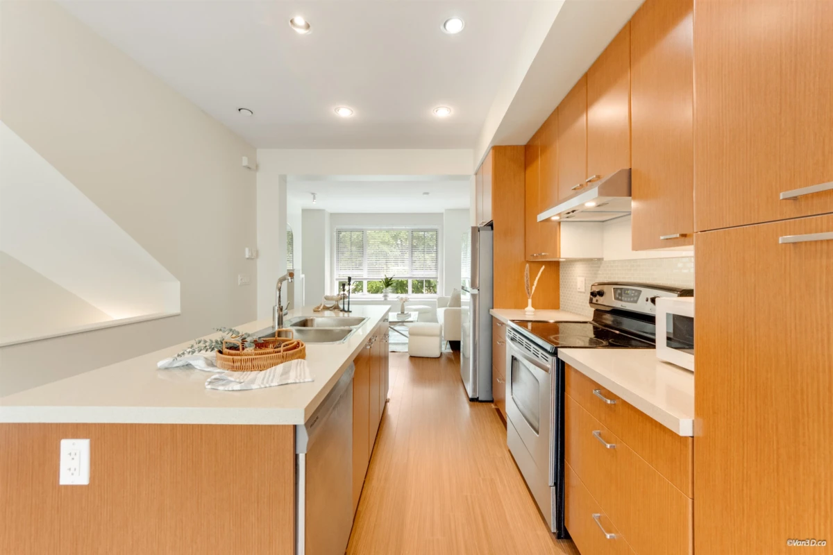 Dining Area Photo of 23 2450 161a Street, Surrey, BC