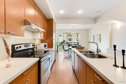 Kitchen Photo of 23 2450 161a Street, Surrey, BC