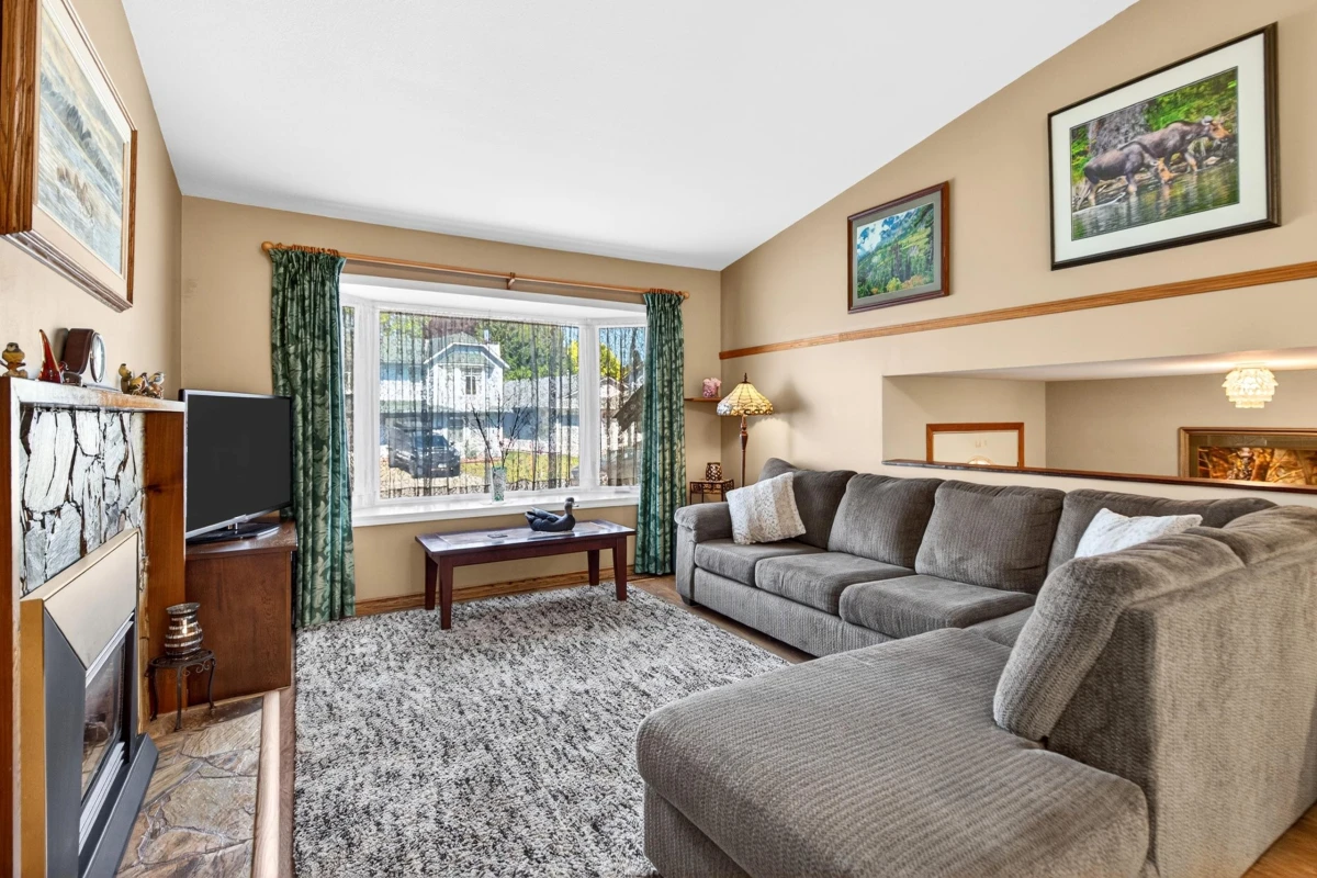Dining Area Photo of 20188 116b Avenue, Maple Ridge, BC