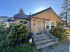 2127 King George Boulevard, Surrey, BC