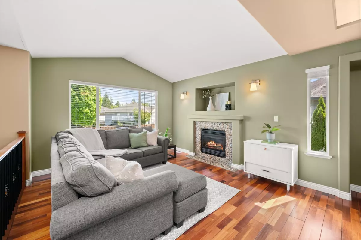 Family Room Photo of 11457 Creekside Street, Maple Ridge, BC