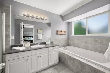 Mudroom Photo of 11457 Creekside Street, Maple Ridge, BC