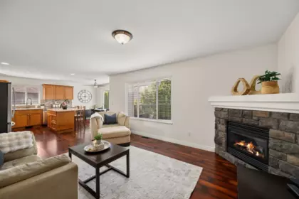 Office / Den Photo of 11457 Creekside Street, Maple Ridge, BC