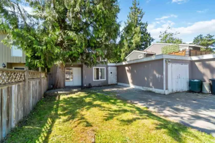 Pantry Photo of 881 Pinebrook Place, Coquitlam, BC