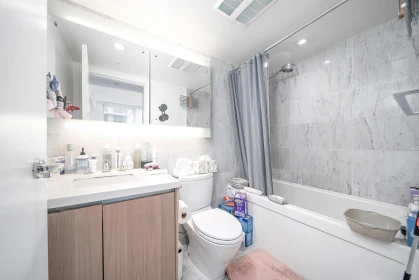 Primary Bathroom Photo of 1608 3131 Ketcheson Road, Richmond, BC