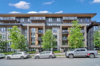 Backyard Photo of 305 615 Cottonwood Avenue, Coquitlam, BC