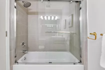 Guest Bathroom Photo of 311 1010 Howe Street, Vancouver, BC